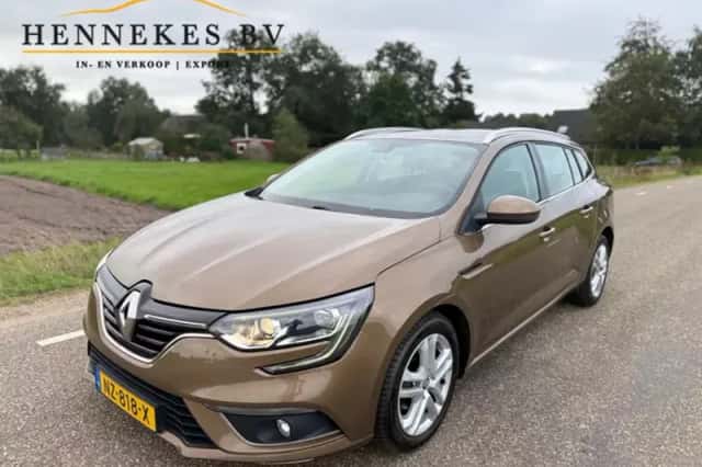 Renault Mégane (2017) thumbnail 1