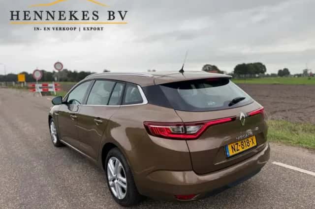 Renault Mégane (2017) thumbnail 3