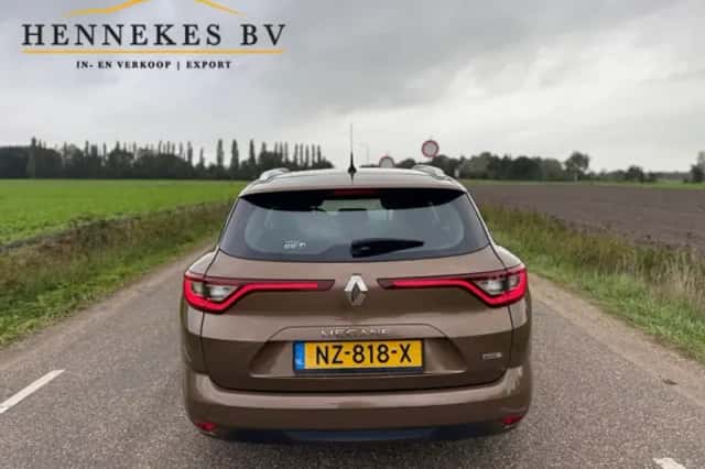 Renault Mégane (2017) thumbnail 4