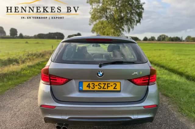 BMW X1 (2011) thumbnail 4