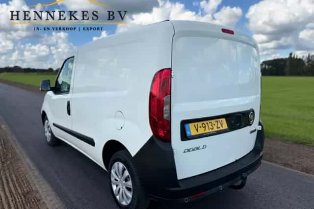 Fiat Doblò Cargo (2019) thumbnail 3