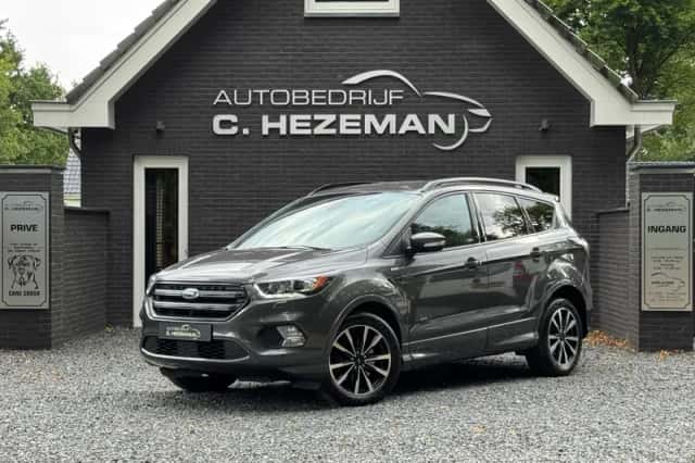 Ford Kuga (2017) thumbnail 2