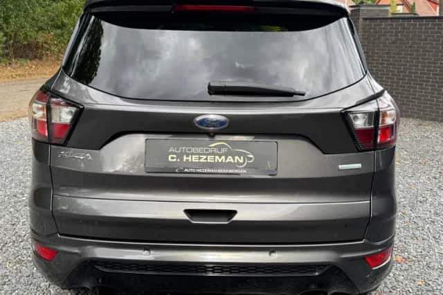Ford Kuga (2017) thumbnail 5