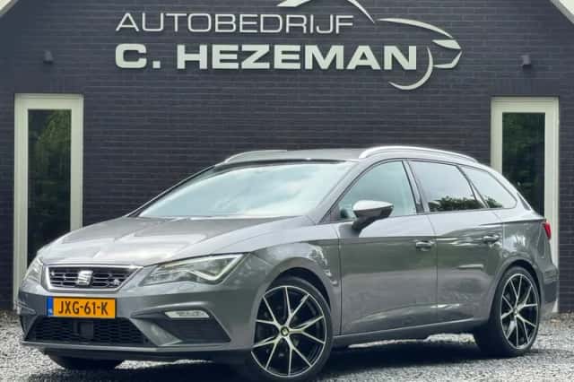 SEAT Leon (2018) thumbnail 2