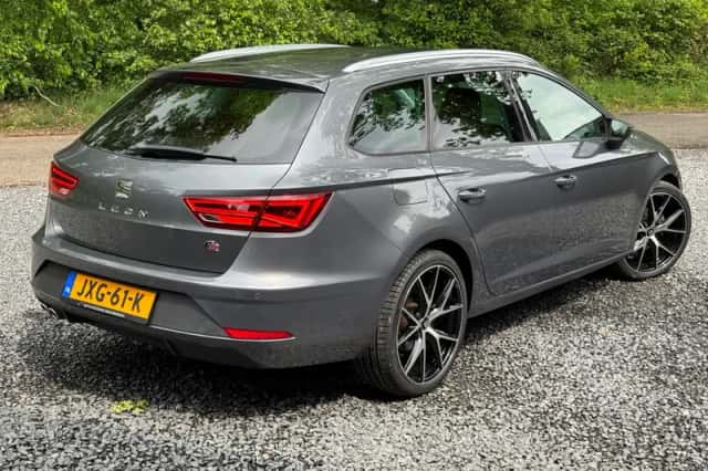 SEAT Leon (2018) thumbnail 6