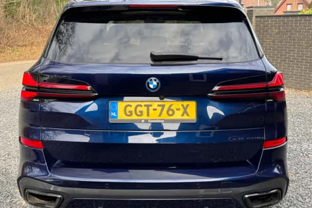 BMW X5 (2024) thumbnail 5