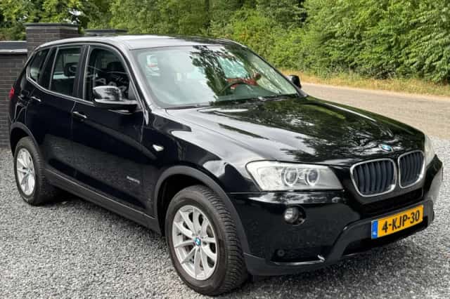 BMW X3 (2013) thumbnail 6