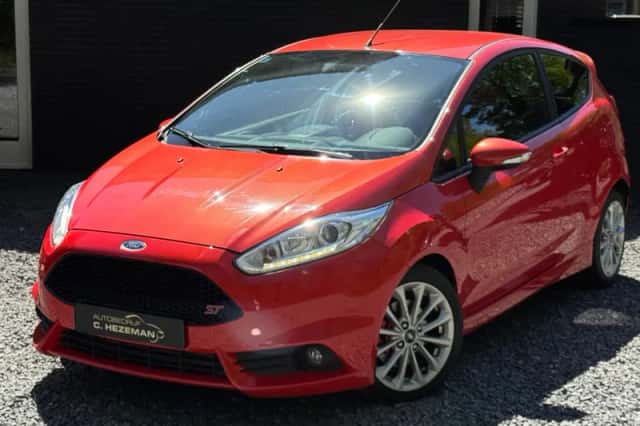 Ford Fiesta (2017) thumbnail 4