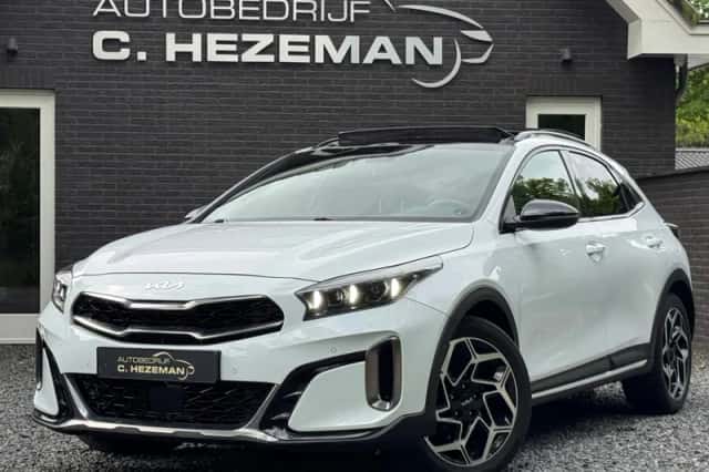Kia XCeed (2023) thumbnail 1