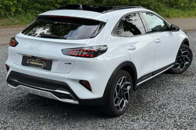 Kia XCeed (2023) thumbnail 5