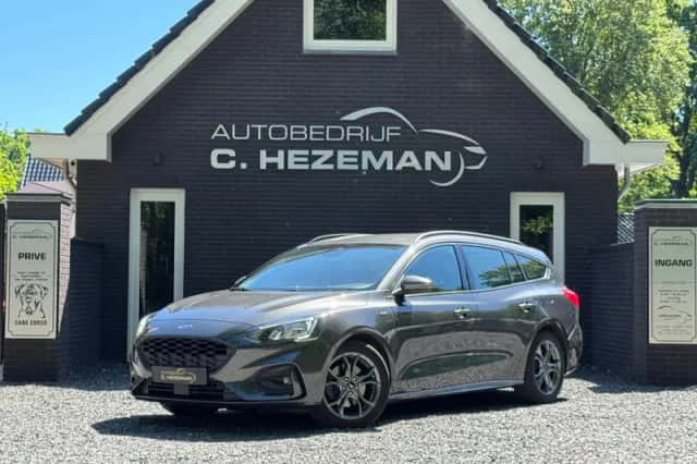 Ford Focus (2019) thumbnail 2