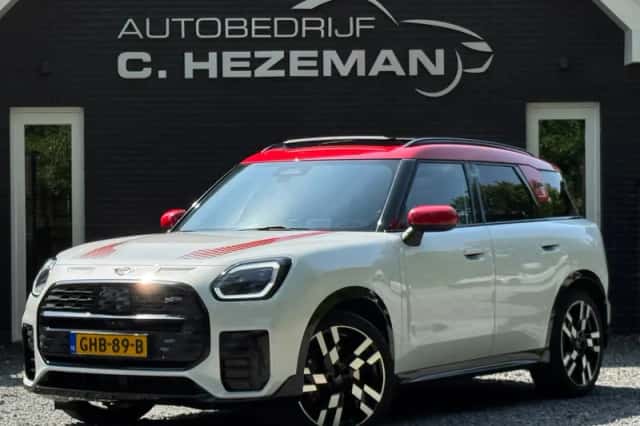 MINI Countryman (2024) thumbnail 3