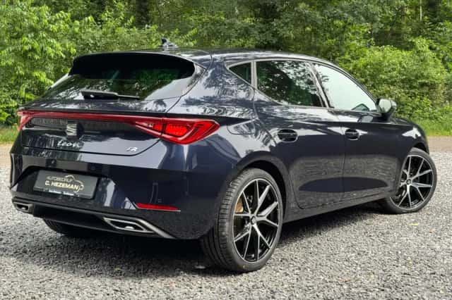 SEAT Leon (2023) thumbnail 5