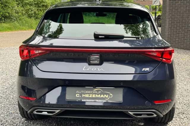 SEAT Leon (2023) thumbnail 6