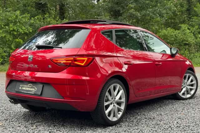 SEAT Leon (2018) thumbnail 6