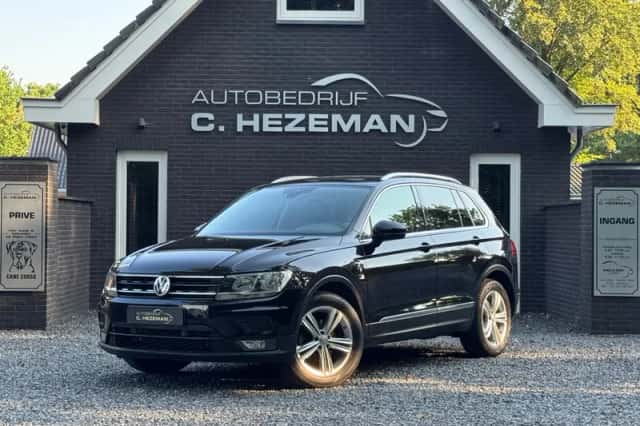 Volkswagen Tiguan (2018) thumbnail 2