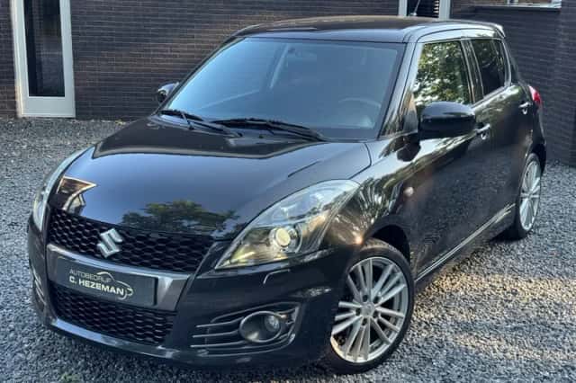 Suzuki Swift (2015) thumbnail 4