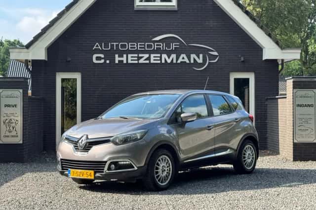 Renault Captur (2014) thumbnail 2