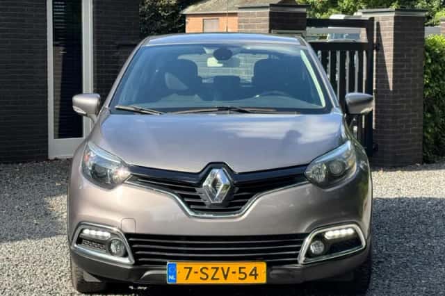 Renault Captur (2014) thumbnail 5