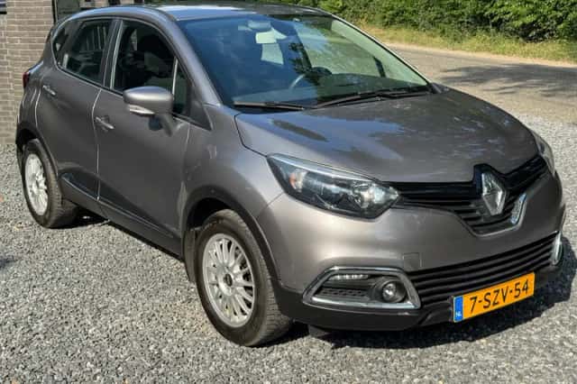 Renault Captur (2014) thumbnail 6