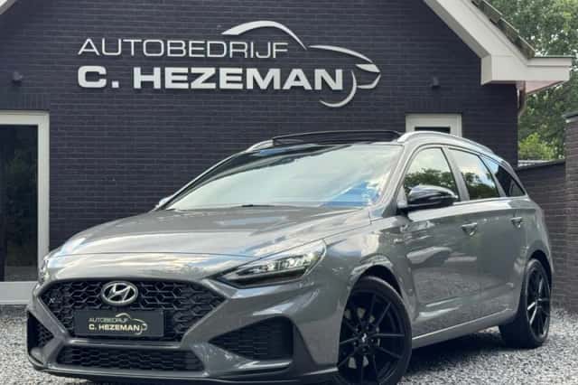 Hyundai i30 (2021) thumbnail 1