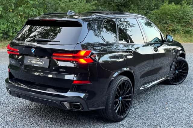 BMW X5 (2021) thumbnail 5