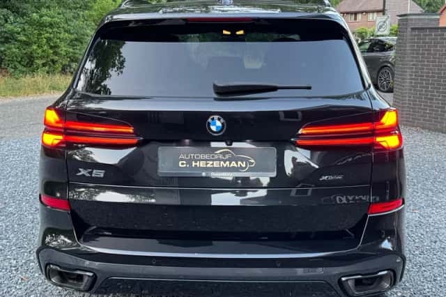 BMW X5 (2021) thumbnail 6