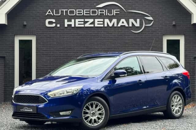 Ford Focus (2016) thumbnail 3
