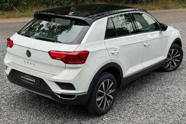 Volkswagen T-Roc (2019) thumbnail 5
