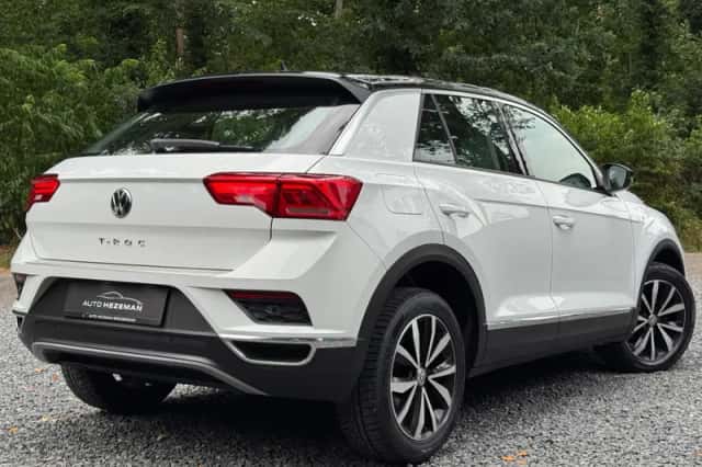 Volkswagen T-Roc (2019) thumbnail 6