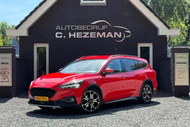 Ford Focus (2019) thumbnail 2