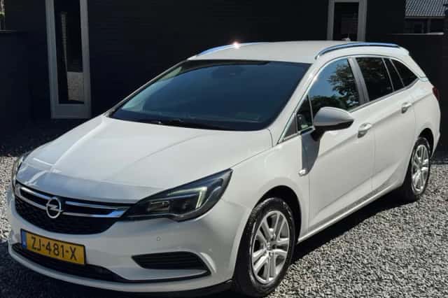 Opel Astra (2019) thumbnail 4