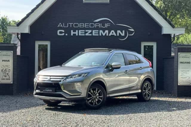 Mitsubishi Eclipse Cross (2019) thumbnail 2