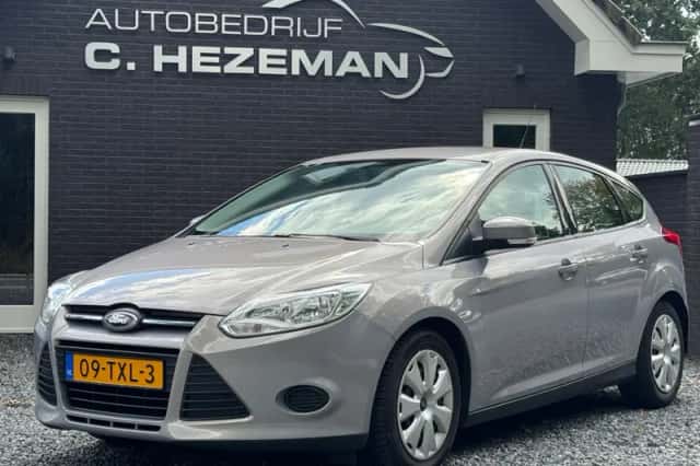 Ford Focus (2012) thumbnail 1