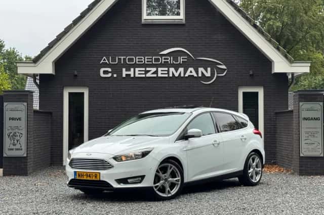 Ford Focus (2017) thumbnail 2