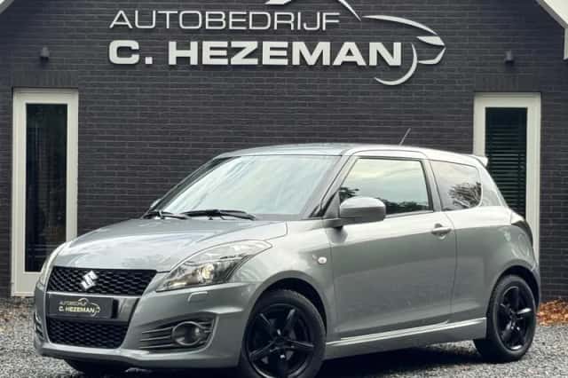 Suzuki Swift (2016) thumbnail 3