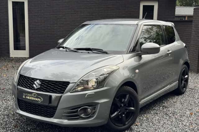 Suzuki Swift (2016) thumbnail 4