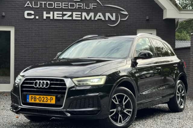 Audi Q3 (2016) thumbnail 1