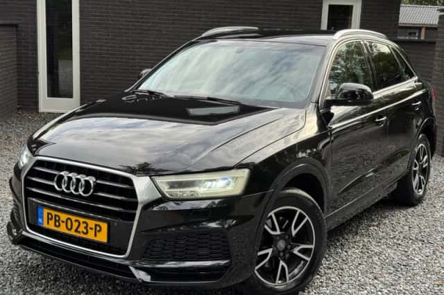 Audi Q3 (2016) thumbnail 4