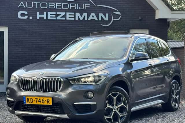BMW X1 (2016) thumbnail 1