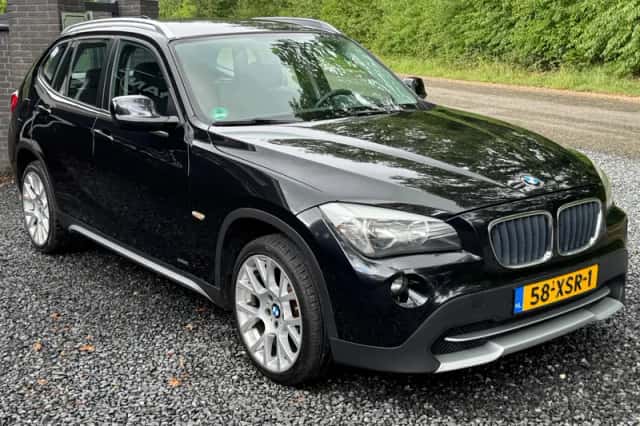 BMW X1 (2012) thumbnail 6
