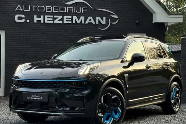 Lynk & Co 01 (2022) thumbnail 1