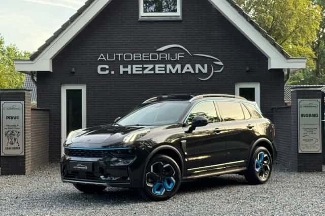 Lynk & Co 01 (2022) thumbnail 2