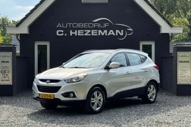 Hyundai ix35 (2011) thumbnail 2