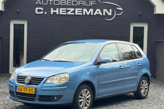 Volkswagen Polo (2006) thumbnail 3