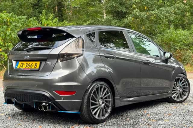 Ford Fiesta (2016) thumbnail 6