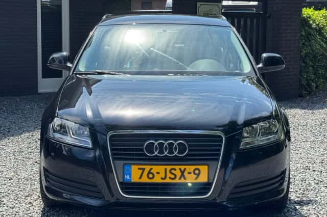Audi A3 (2009) thumbnail 5