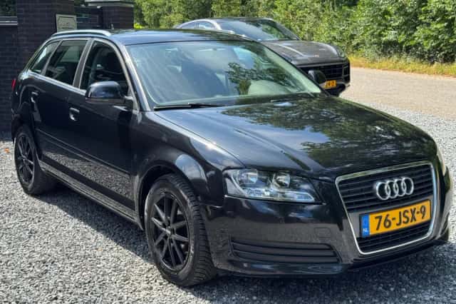 Audi A3 (2009) thumbnail 6
