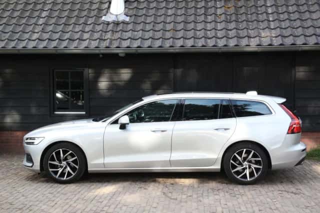 Volvo V60 (2019) thumbnail 5