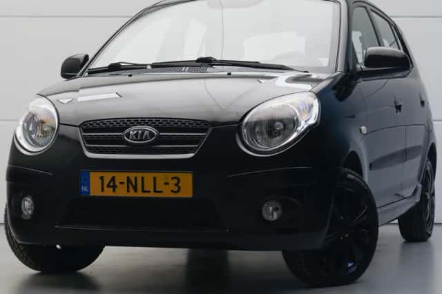 Kia Picanto (2010) thumbnail 1